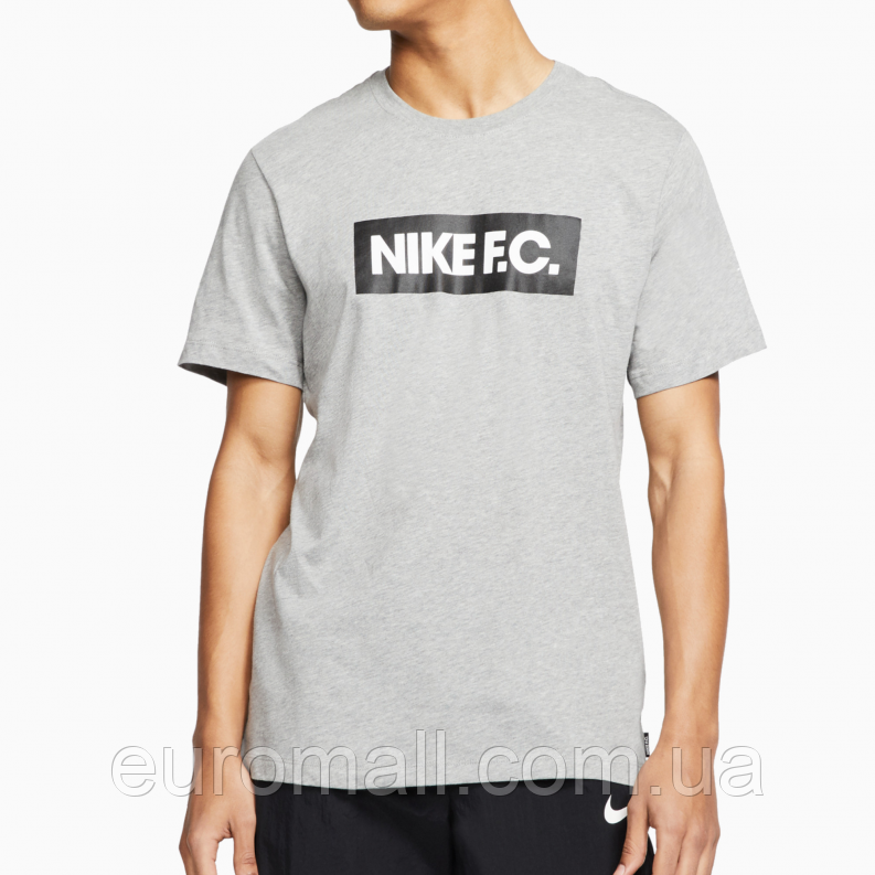 Футболка Nike F.C. Tee Essentials (бавовна, сіра) CT8429-063 Розмір EU: S