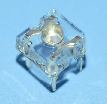 Світлодіод SUPER FLUX 7,6*7,6мм жовтий 1,12-2,5cd OSYL7161D OptoSupply