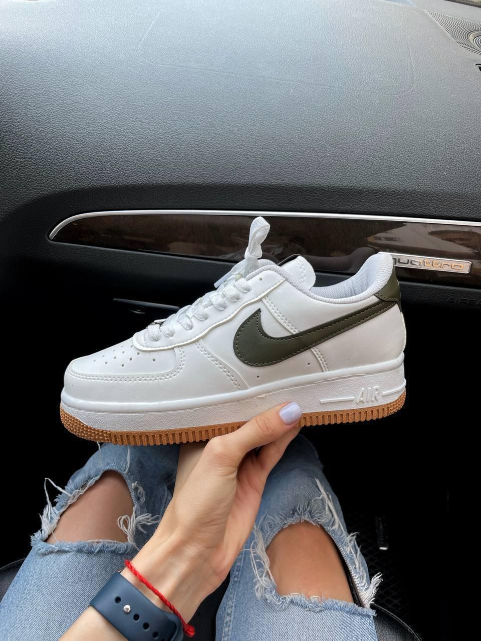 Nike air force white and green sale