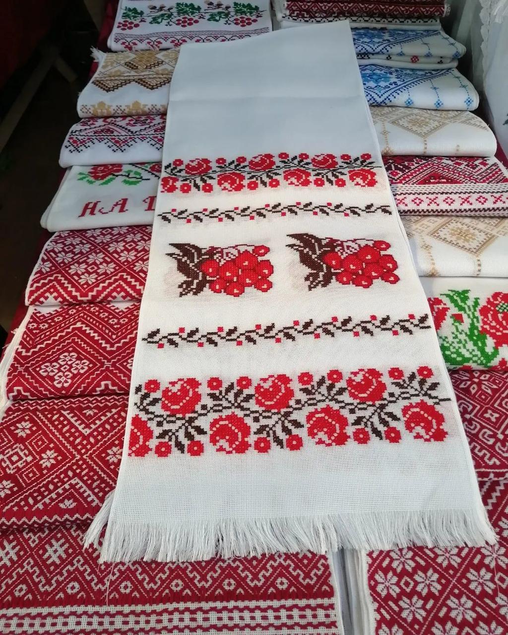 Рушник ручної роботи "Весільна розмова"