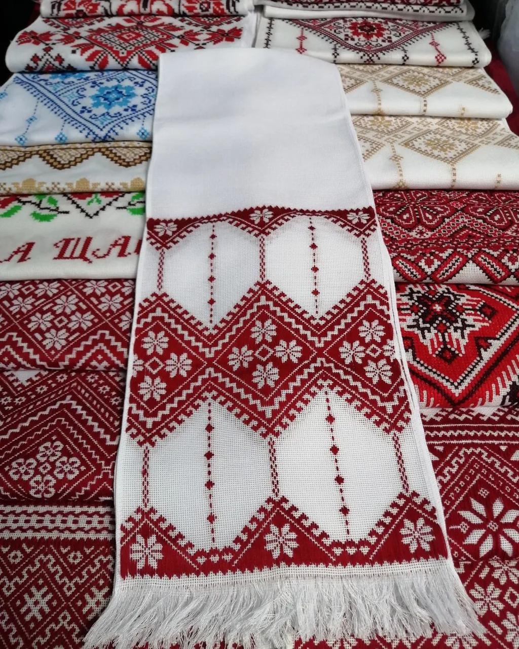 Весільний рушник ручної роботи "Закохані душі"