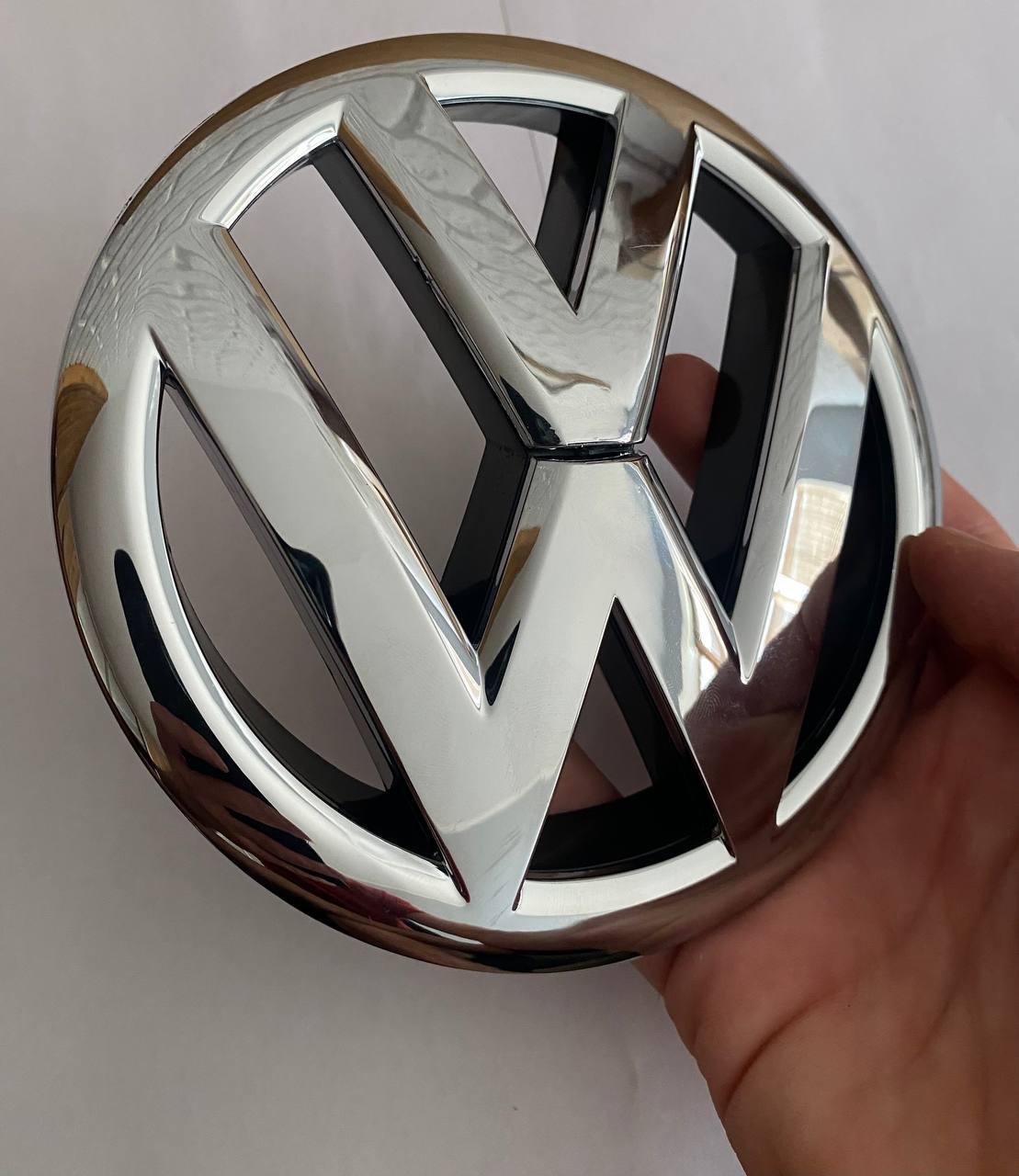 Eмблема передня VW (Фольцваген) 135 мм PASSAT B7, CADDY 3, TOURAN 1 - Хром (1T0853601E)
