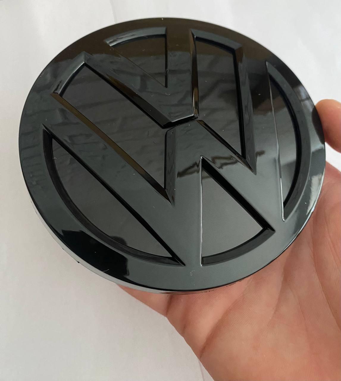 Емблема задня VW Volkswagen (Фольцваген) 112 мм GOLF 7, POLO 5 -Чорний глянець (5G0853630), фото 1