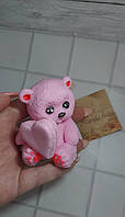 Мило ручної роботи ведмедик Банні медвежонок з декором у лапках рожевого кольору