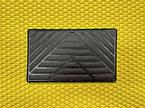 Підп'ятник пластиковий для автомобільних килимків Чорно-Коричневий