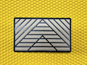 Підп'ятник пластиковий для автомобільних килимків Чорно-Бежевий