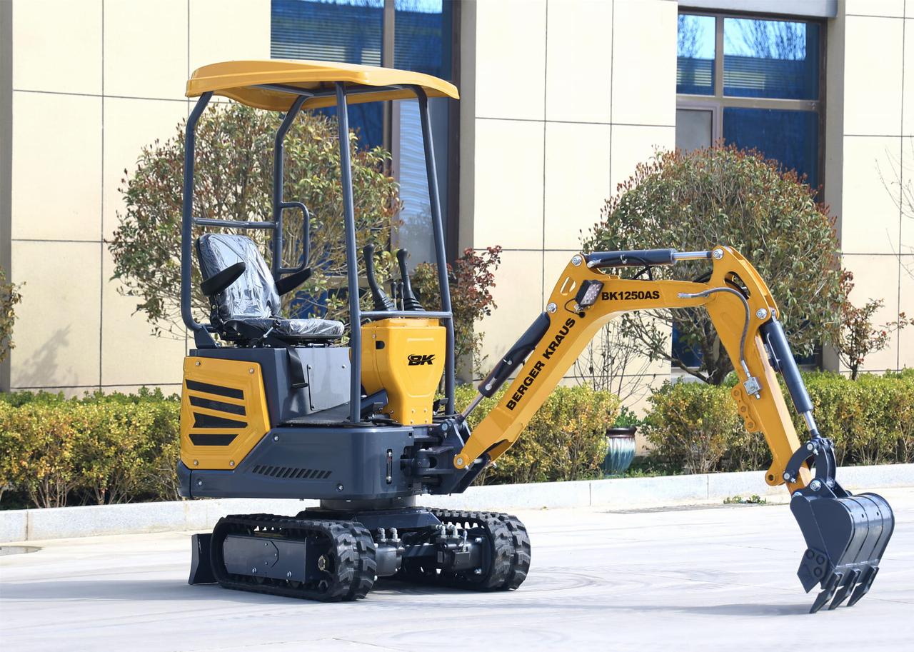 Міні-екскаватор Berger Kraus BK1250ASR поворотна стріла регульована гусениця з ковшем 380мм