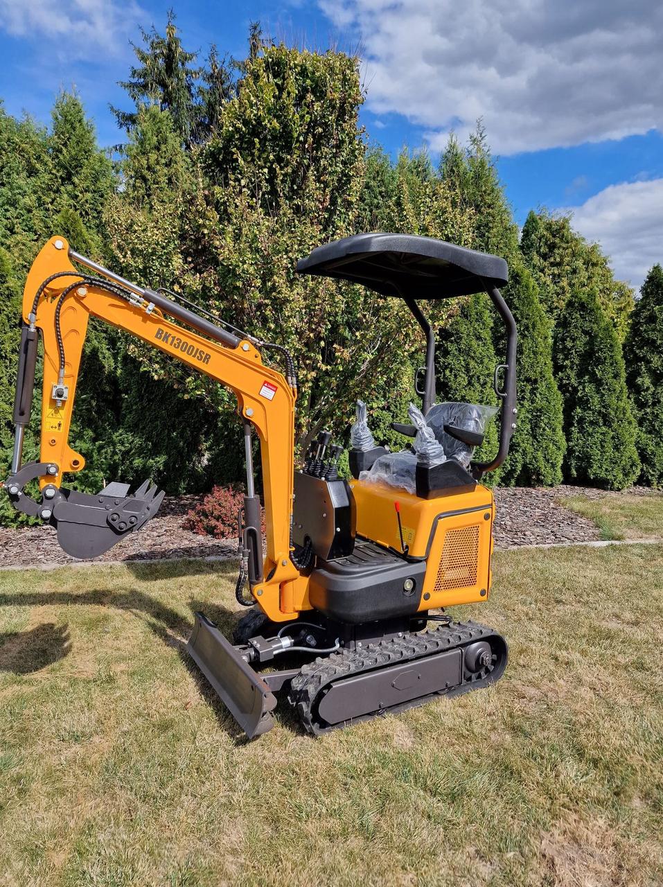 Міні-екскаватор Berger Kraus BK1300JSR з комплектним приладдям
