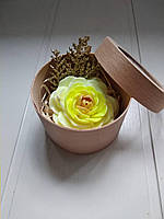 Подарочное мыло Желтая роза в корзинке