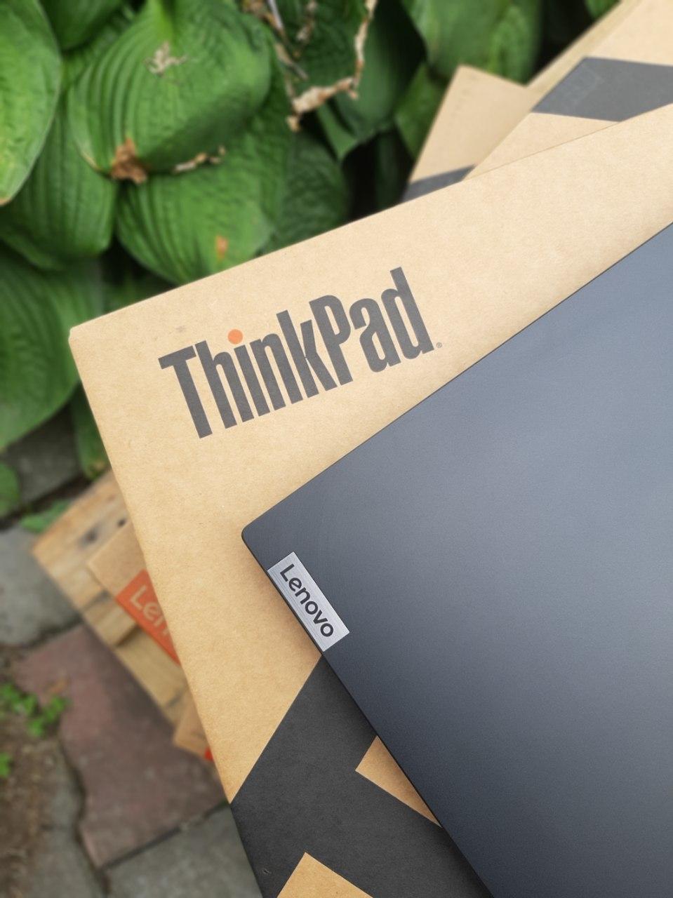 Новий ноутбук Lenovo ThinkPad E15 \ 15.6 \ i3-1115G4 \ 8  GB \ SSD 256 GB