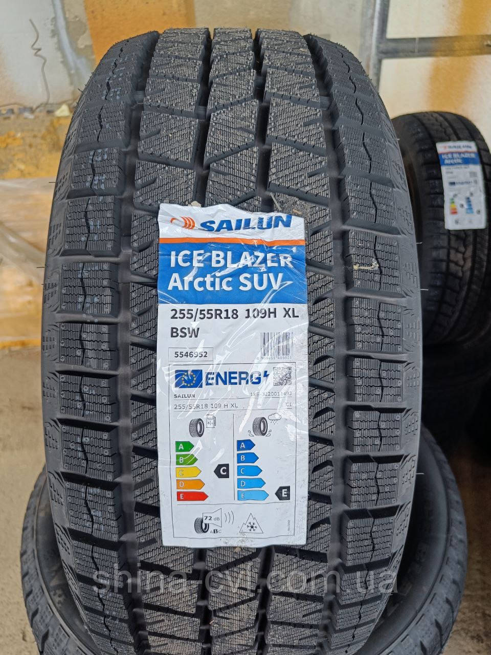 Зимові шини 255 55 R18 109H XL SAILUN ICE BLAZER ARCTIC SUV