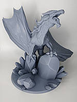 Молодий дракон на кристалах. Колекційна мініатюра 155х210 мм. (Не фарбована). D&D. Рольові ігри. Статуетки.