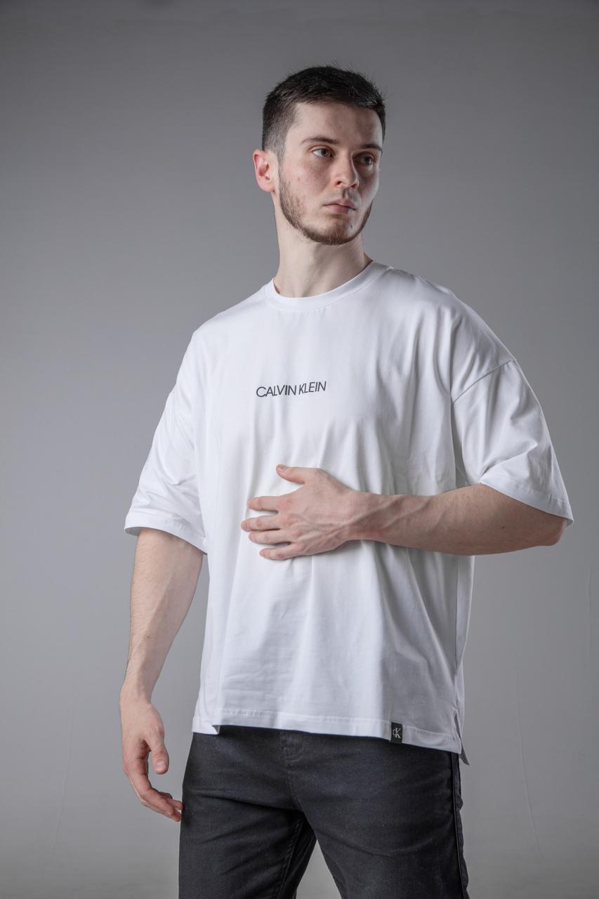 Біла оверсайз чоловіча футболка Calvin Klein. Oversize футболка на літо хлопцю Кельвін Кляйн