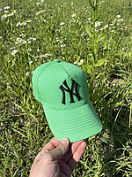 Кепка трекер зелёна с принтом нью Йорк (New York )
