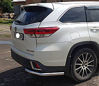 Защита заднего бампера Углы d60 на Toyota Highlander (c 2014--) защита на Тойота Хайлендер