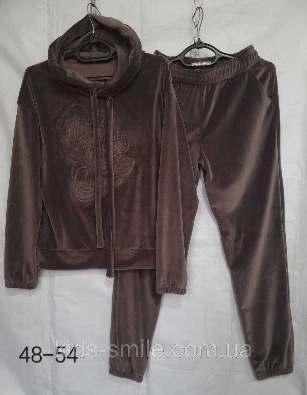 Спортивні костюми жіночі ПОЛУБАТАЛИ "Турецька тканина" (Велюр)