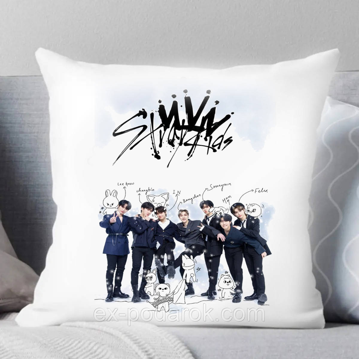 Подушка Stray Kids No05. Подушка Стрей Кідс