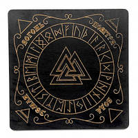 Рунический алтарь из дерева на украинском языке, темный (26х26х0,8 см), покрыт эмалью.