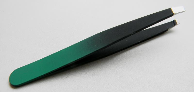 Пинцеты для волос ЭСТЕТ широкий чёрно-зелёный скошенный - фото 1 - id-p1907724303