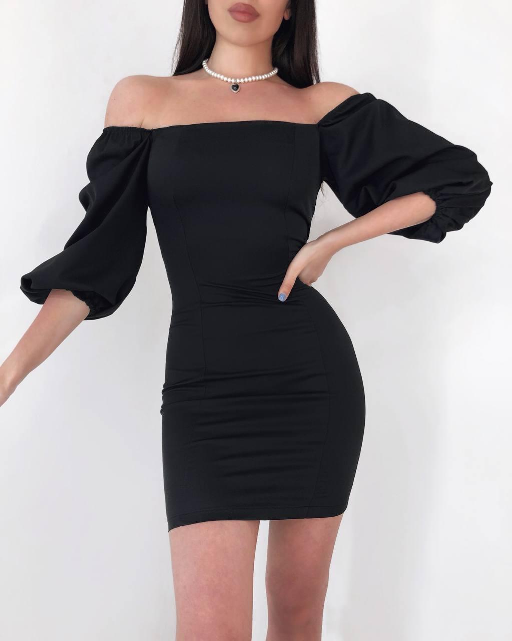 Черное облегающее женское платье мини Молодежное стильное платье с открытыми плечами - фото 1 - id-p1907893800