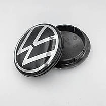 Ковпачки (заглушки) на литі диски VW (Фольксваген) 65 мм Хром NEW лого, Чорні (5G0601171), фото 3