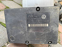 Блок ABS Volkswagen Touareg 2.5 tdi 7L0907379G