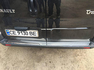 Накладки на задній бампер OMSA нерж для Opel Vivaro 2001-2015 рр, фото 3