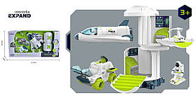 Космічний набір із шатлом, машинкою та станцією