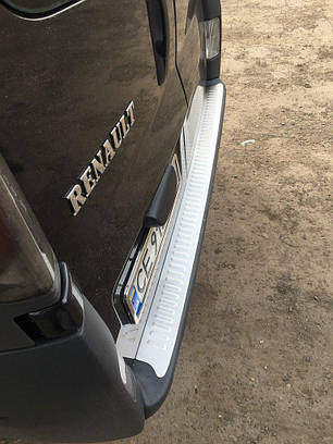 Накладки на задній бампер Матова Omsa нерж. для Opel Vivaro 2001-2015 рр, фото 3