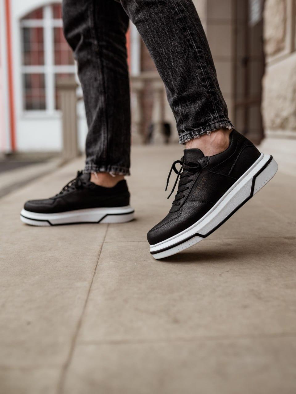 Летние мужские кожаные кроссовки черного цвета, молодежные подростковые кроссовки с белой подошвой на лето - фото 3 - id-p1908701699