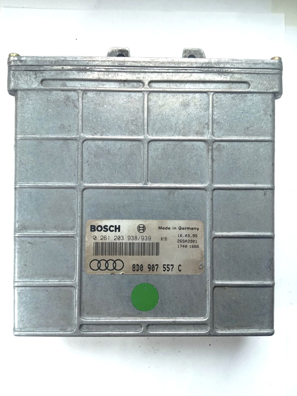Електронний блок керування audi a4 1.8i 0261203938/939 / 8D0907557C