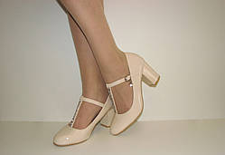 Туфлі жіночі цвіт беж на стійкому середньому підборі з ремінцем розмір 39