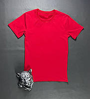Базовая мужская футболка Красная