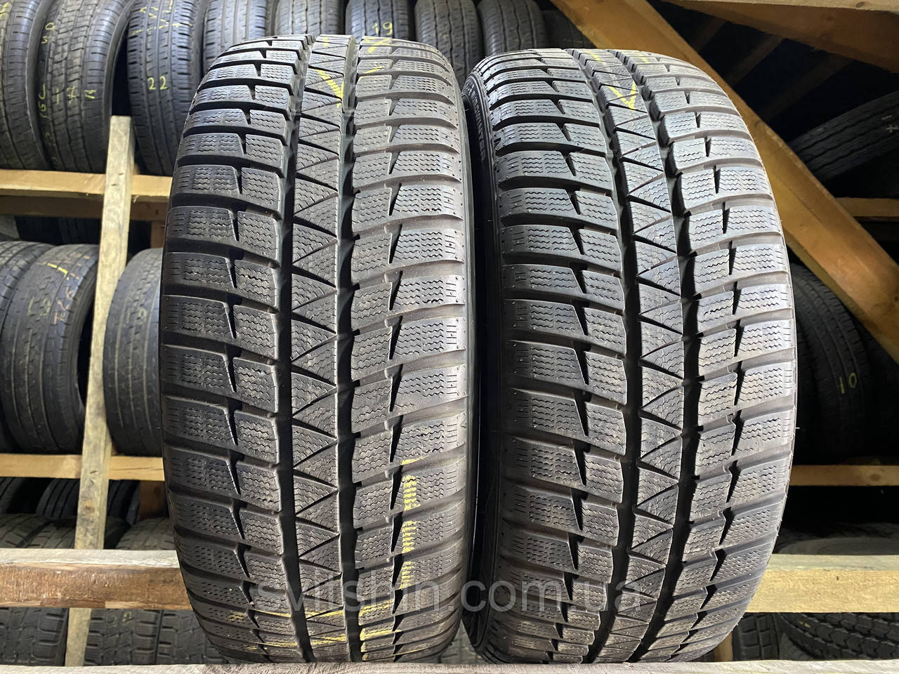 Зимова пара 225/40R18 Falken HS449 Eurowinter 7.5мм, фото 1