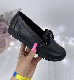 Туфлі жіночі чорні шкіряні з ланцюгом без підборів