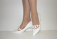 Белые женские нарядные туфли лодочки на шпильке размер 38
