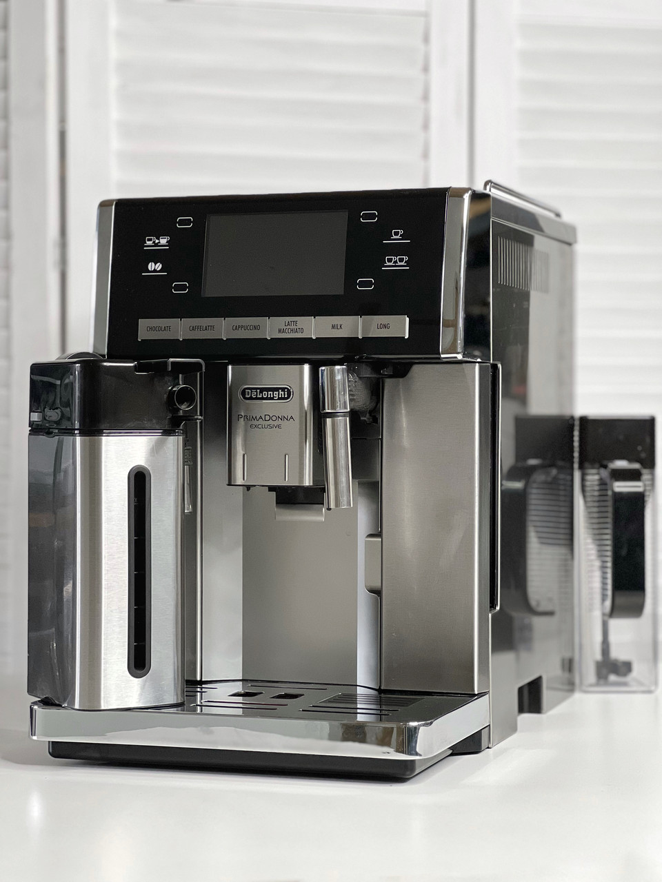 Кофемашина DeLonghi ESAM 6900 M PrimaDonna Exclusive 23000