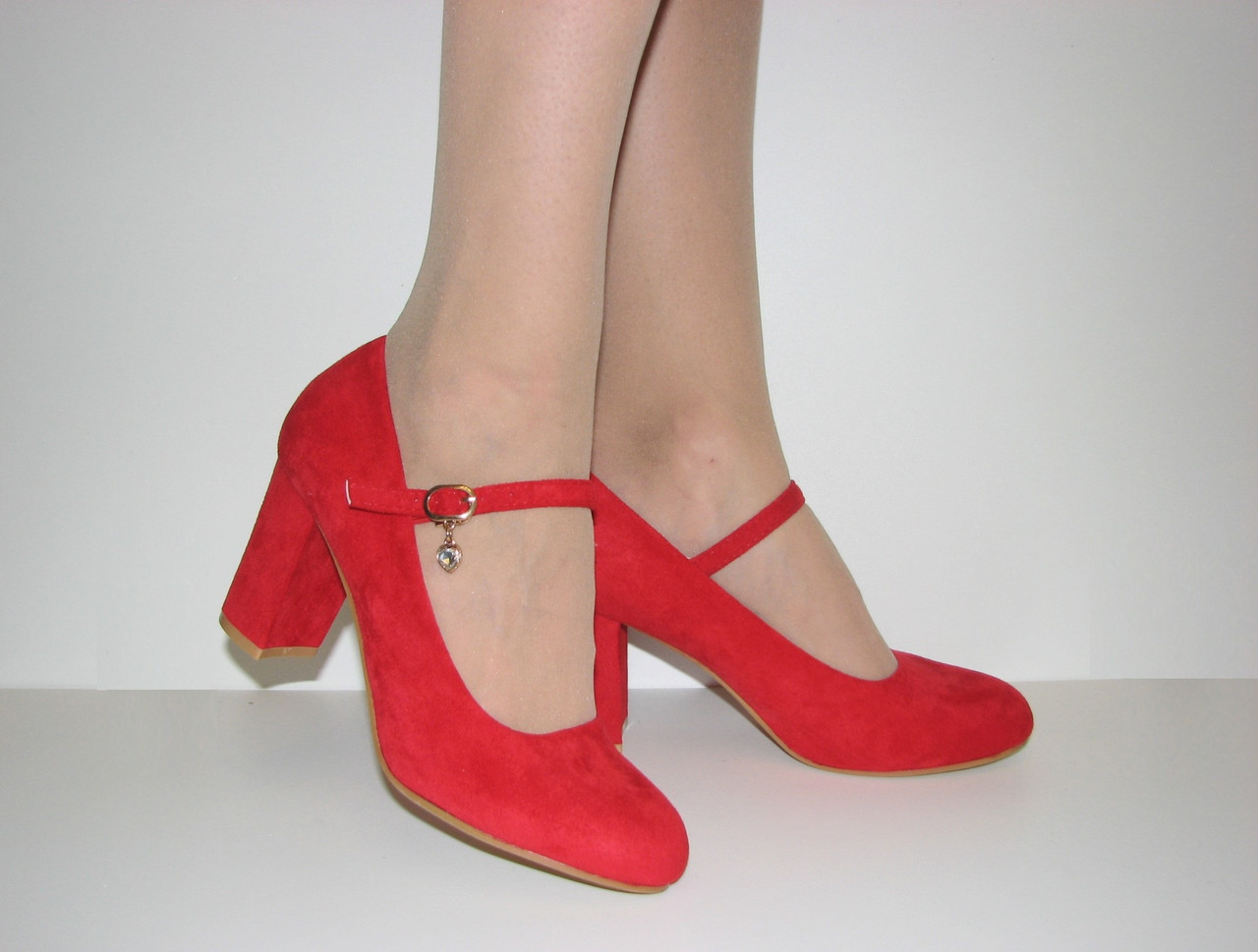 Туфлі жіночі ошатні червоні замшеві на високих підборах із ремінцем розмір 38