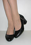 Жіночі чорні туфлі екошкіра на стійкому підборі розмір 36, фото 3