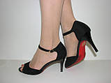 Замшеві чорні жіночі босоніжки на ремінці на шпильці розмір 39, фото 5