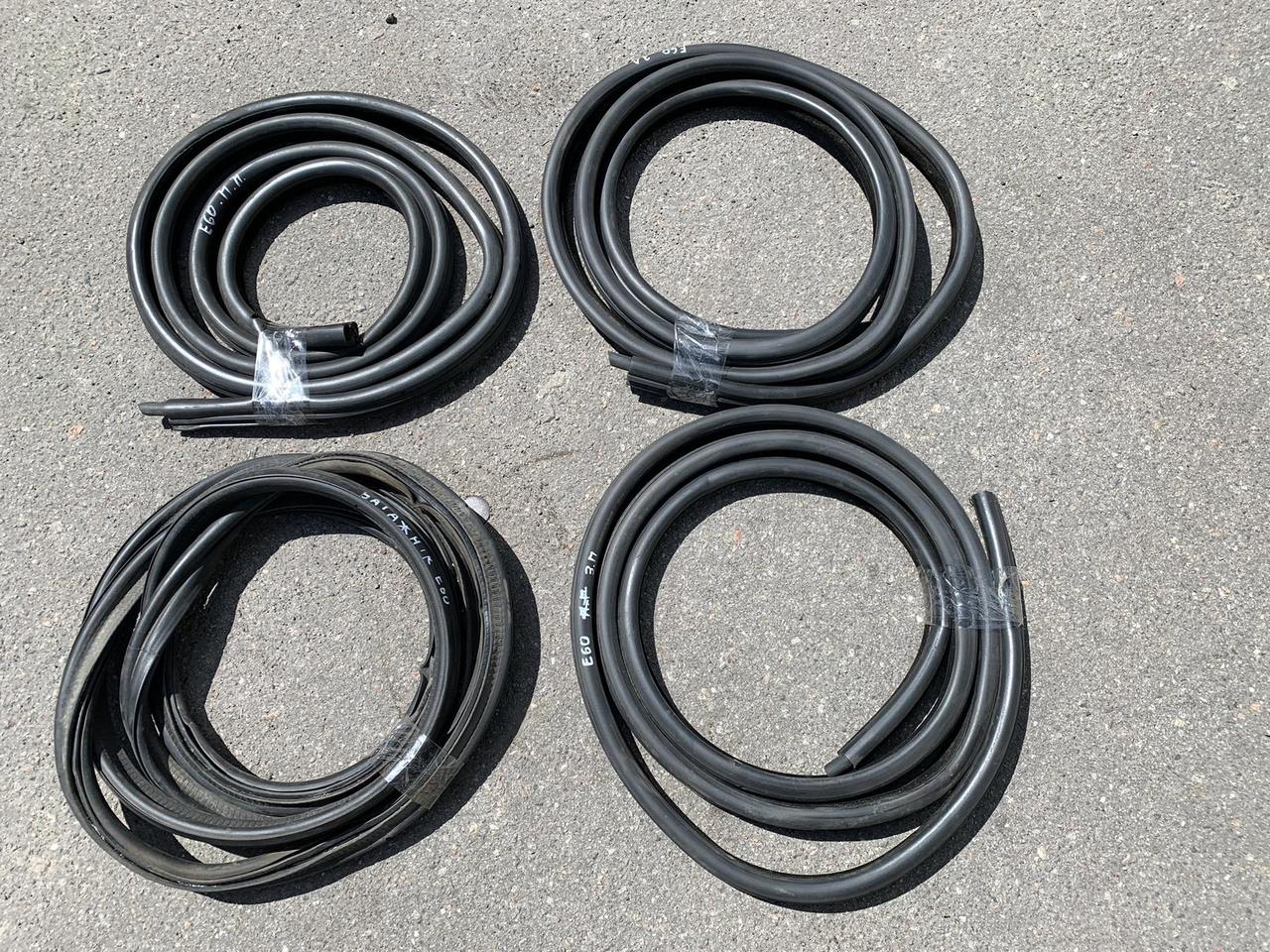 Б/В Ущільнювач Задніх Дверей/Багажника BMW 5 E60 51227033795, фото 1