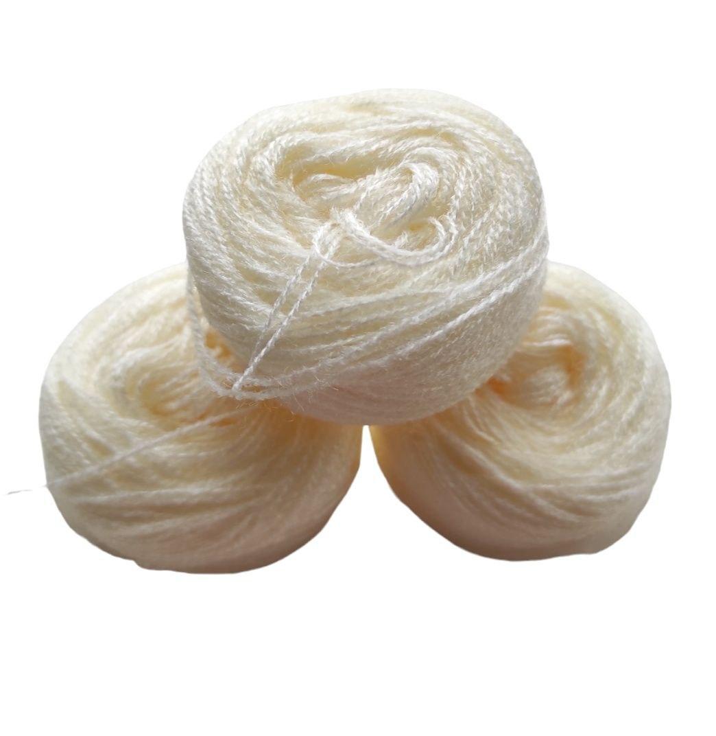 Нитка акрилова для вишивання в клубках 70м/4,5г