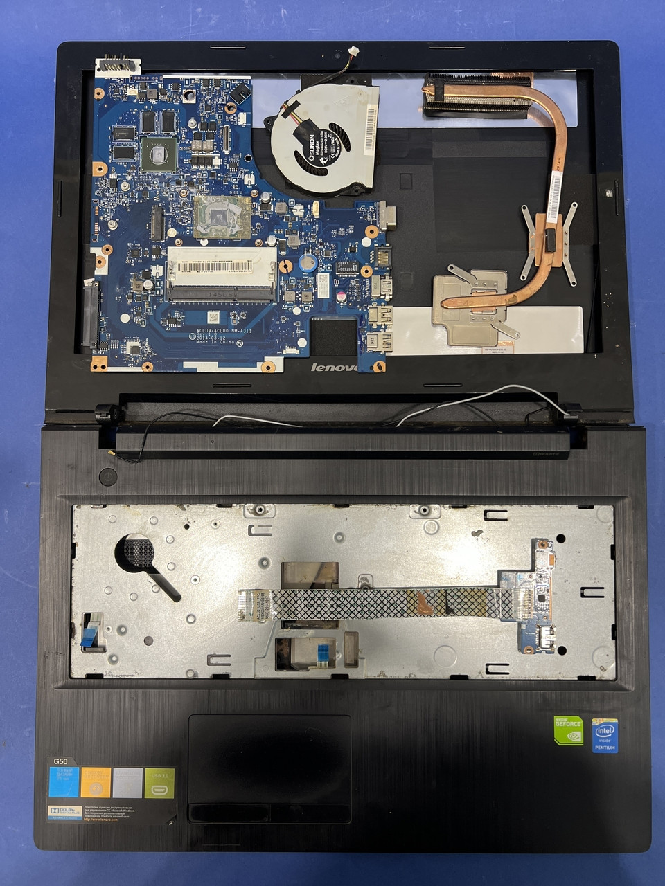 Розбирання Lenovo 80G0 корпусні частини