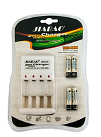 Зарядное устройство для пальчиковых аккумуляторов (LR-6) и 4-мя аккумуляторами 4500mAh в комплекте JB-212