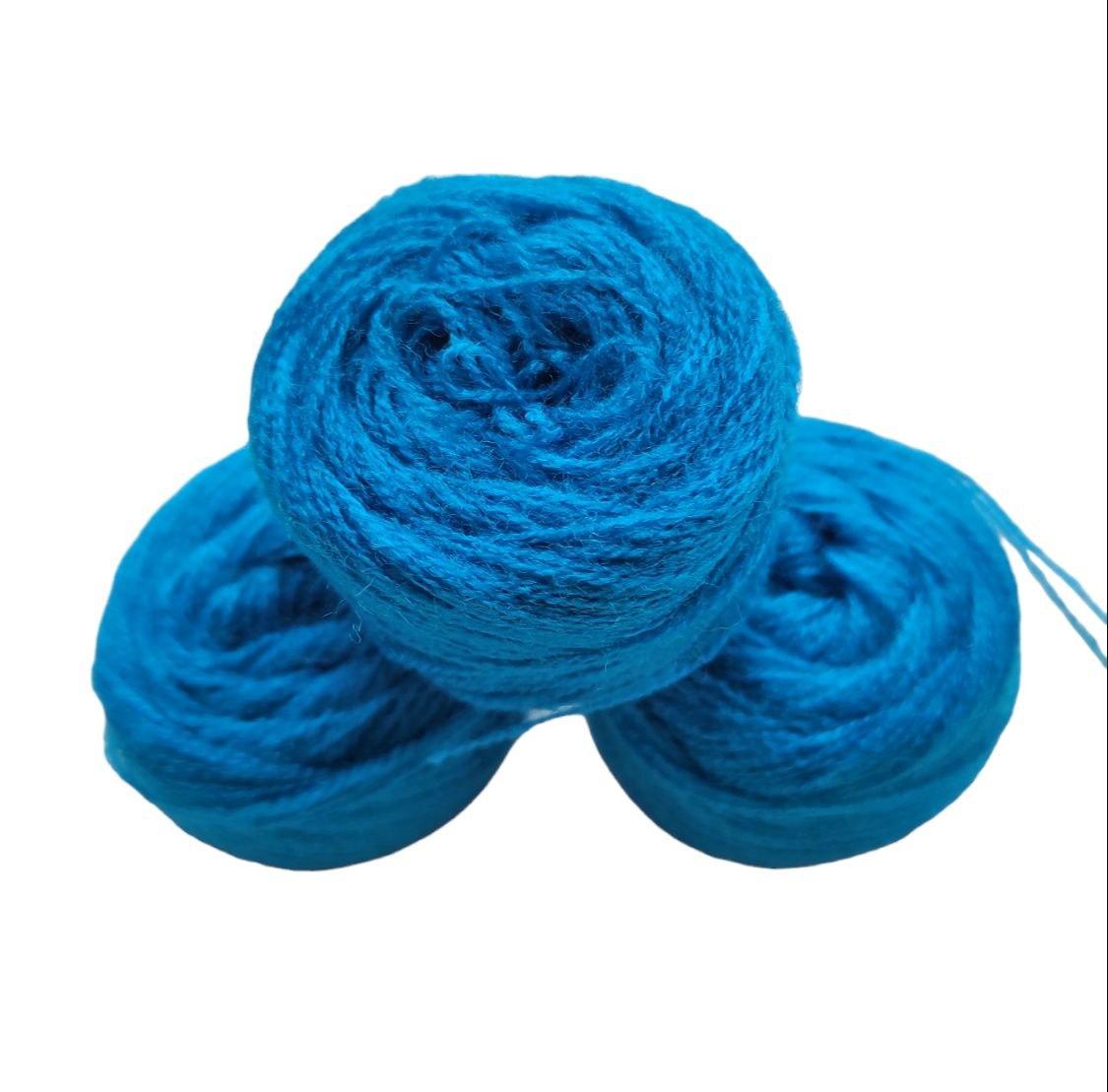 Нитка акрилова для вишивання в клубках 70м/4,5г