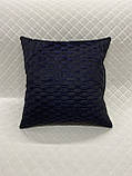 Автоподушка з Алькантари Lux Чорні стільники з синім рядком 1 шт. 45х45 см, фото 2