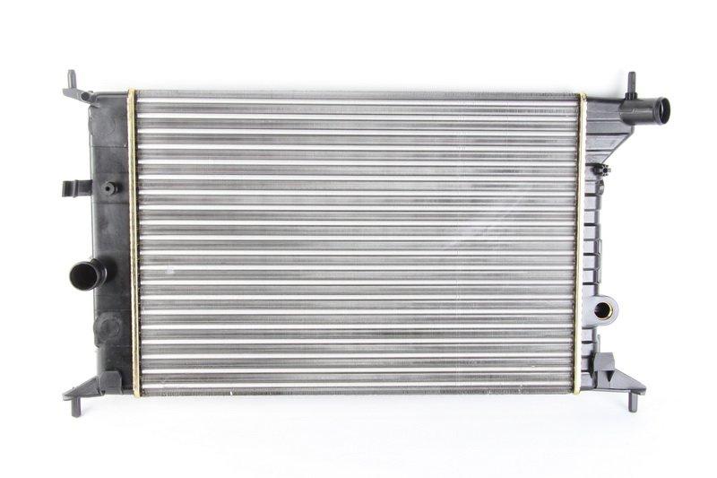 Радіатор охолодження двигуна NISSENS 630681 Opel Vectra 90528302, 90499822