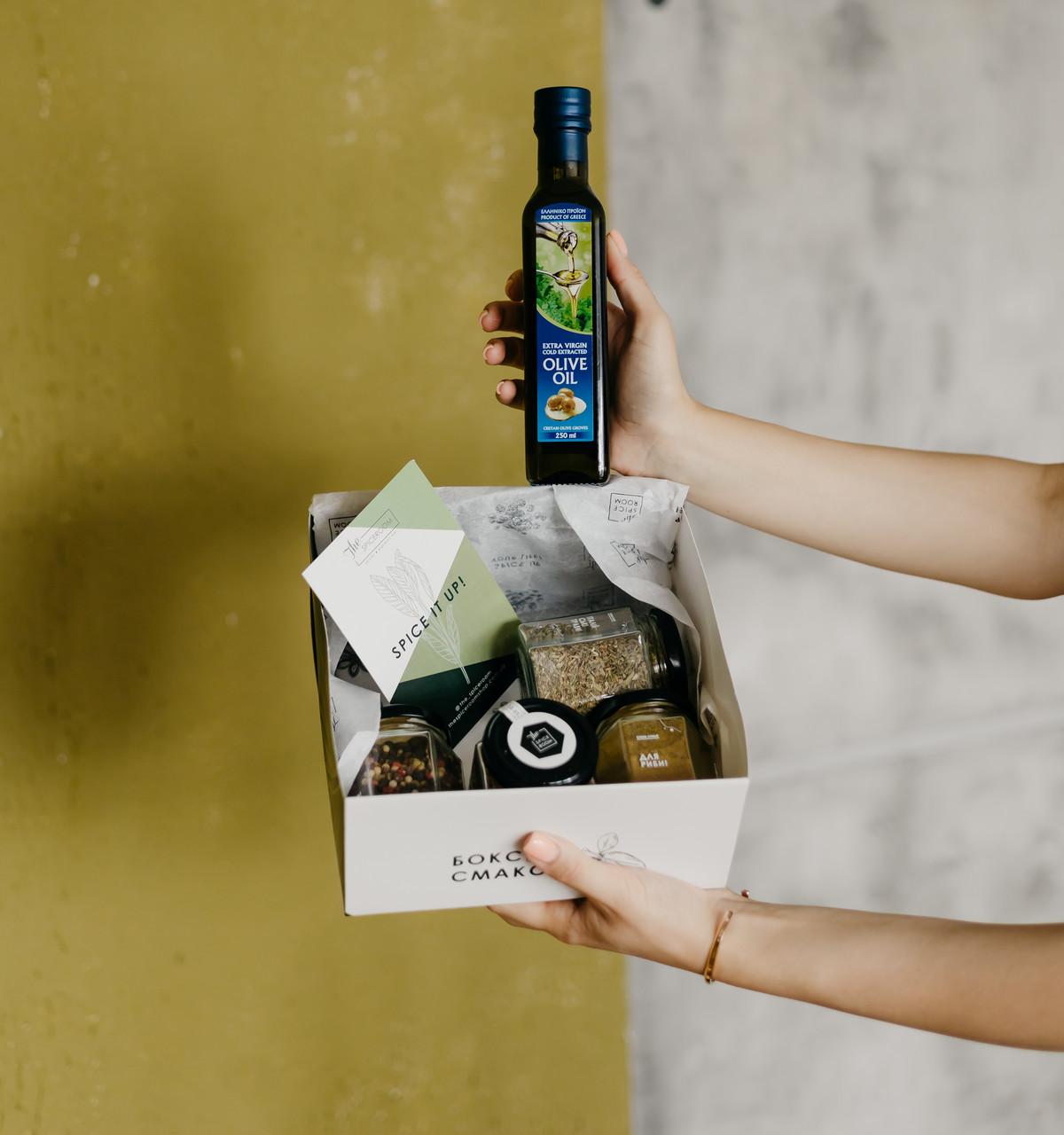 Подарочный набор Специи и масло: продажа, цена в Кривом Роге. Вкусные ...