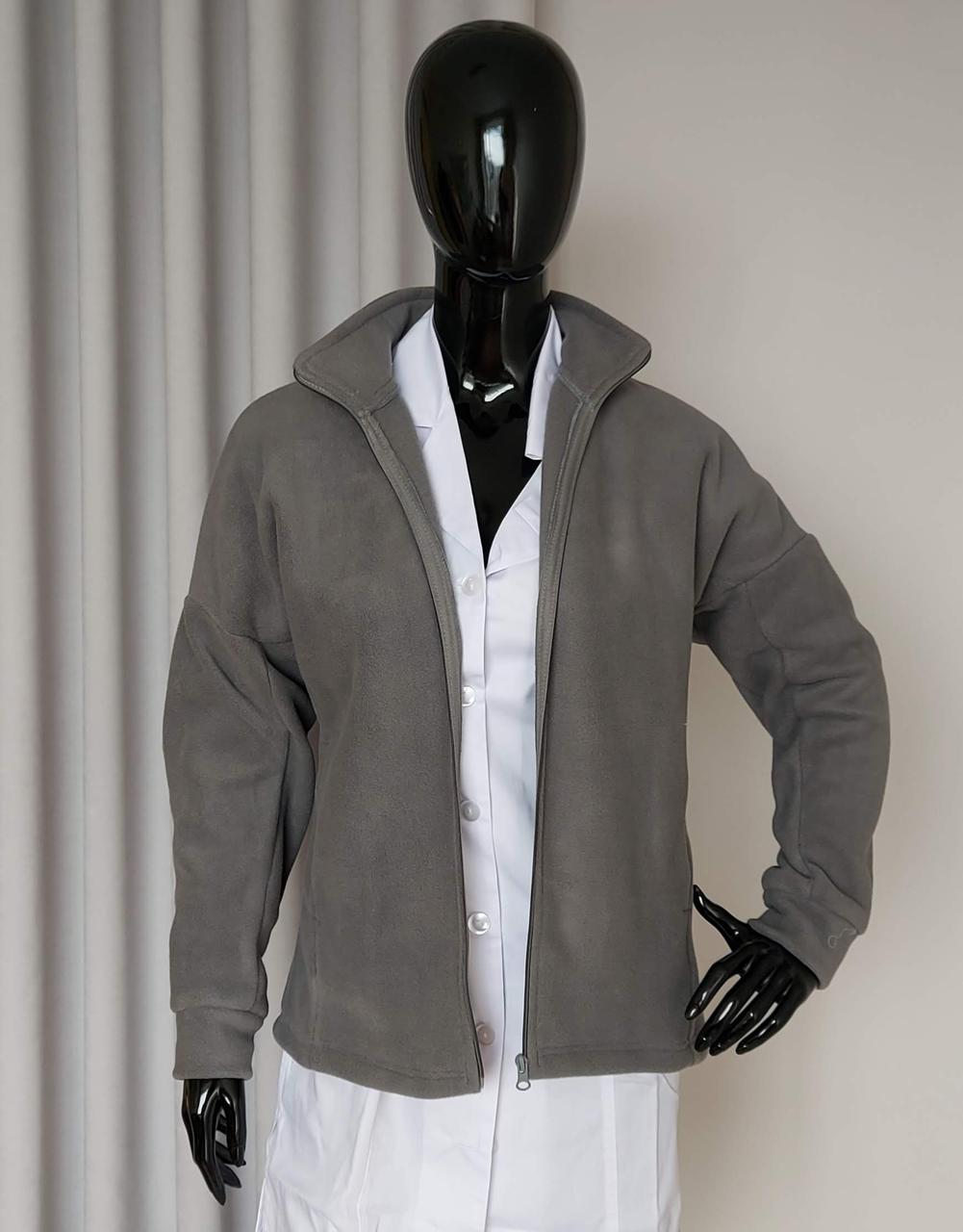 Жіноча флісова кофта сірого кольору на блискавці з коміром стійка (з 44 по 56 р), фото 1