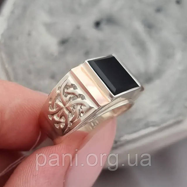 Печатка з оніксом